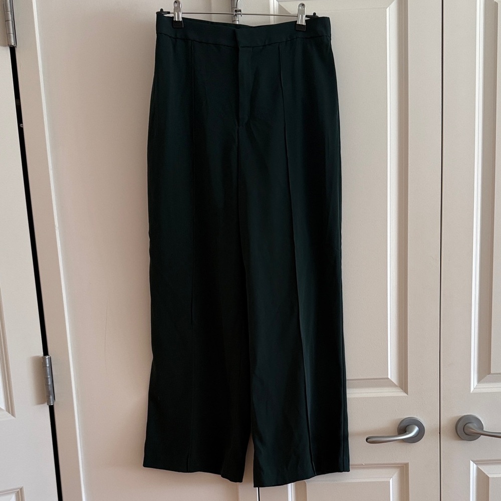 Uniqlo Elegant Forest Green Trousers